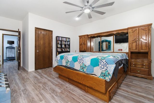 8008 County Road 5090, West Plains, MO 65775