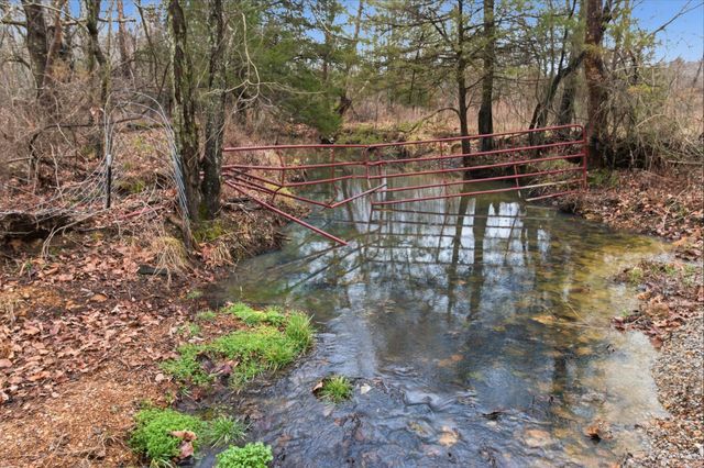 8008 County Road 5090, West Plains, MO 65775