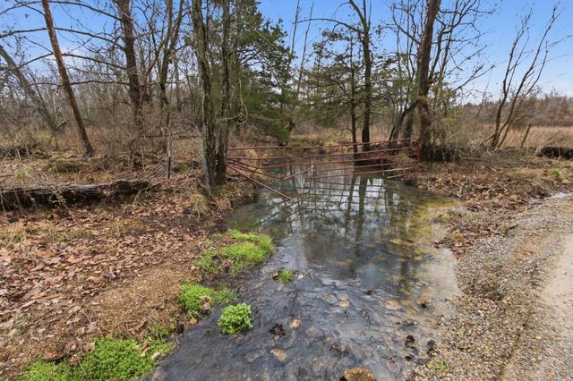 8008 County Road 5090, West Plains, MO 65775