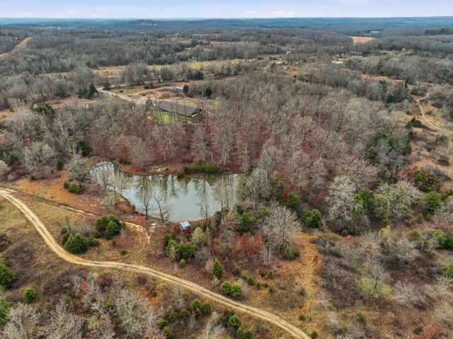 8008 County Road 5090, West Plains, MO 65775