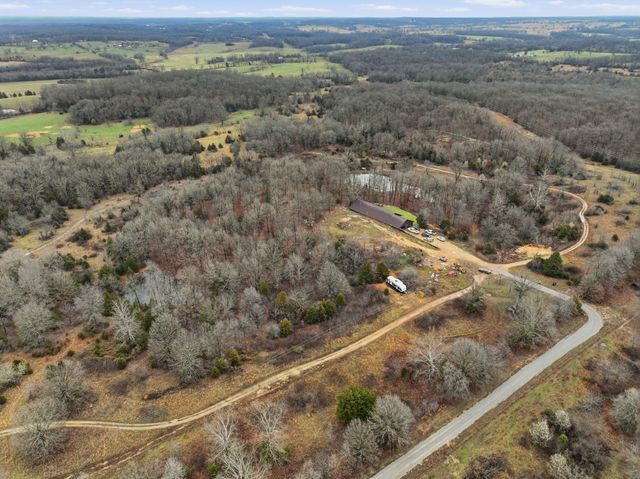 8008 County Road 5090, West Plains, MO 65775