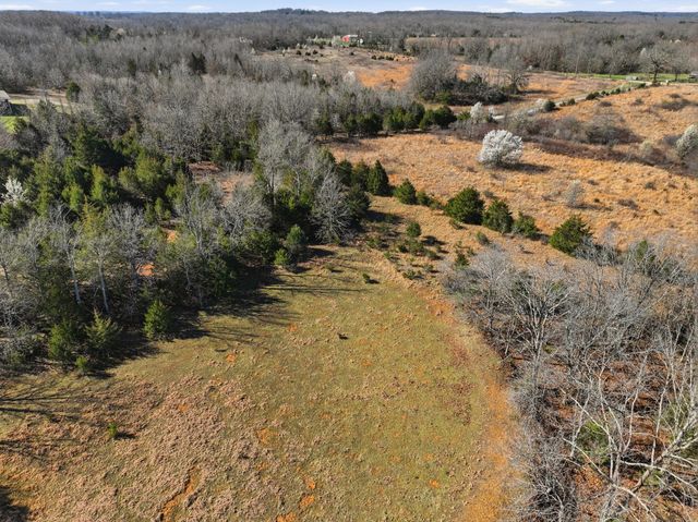 8008 County Road 5090, West Plains, MO 65775