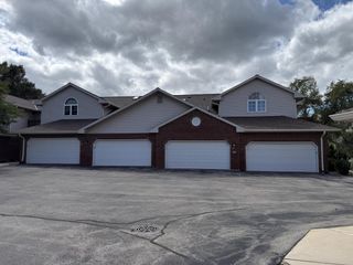 7913 S Scepter DRIVE #8, Franklin, WI 53132