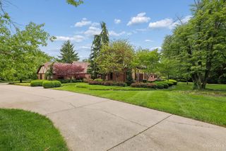 9 Little Creek Lane, Glendale, OH 45246