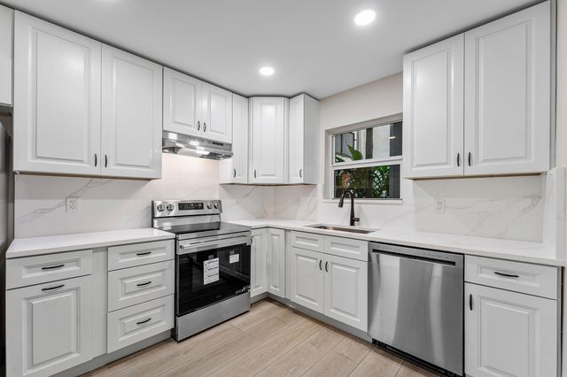 1212 SE 2ND Court 103, Fort Lauderdale, FL 33301