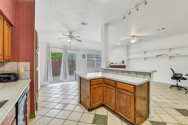 14554 Sycamore Lake Road, Houston, TX 77062