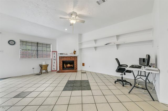 14554 Sycamore Lake Road, Houston, TX 77062