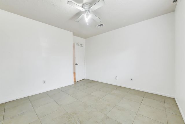 14554 Sycamore Lake Road, Houston, TX 77062