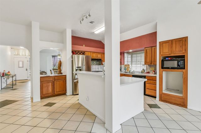 14554 Sycamore Lake Road, Houston, TX 77062