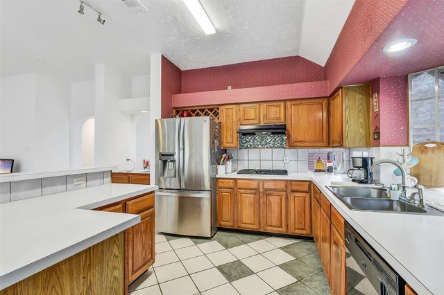 14554 Sycamore Lake Road, Houston, TX 77062