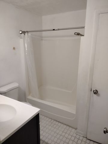 1210 Dale Avenue 2I, Arlington Heights, IL 60004