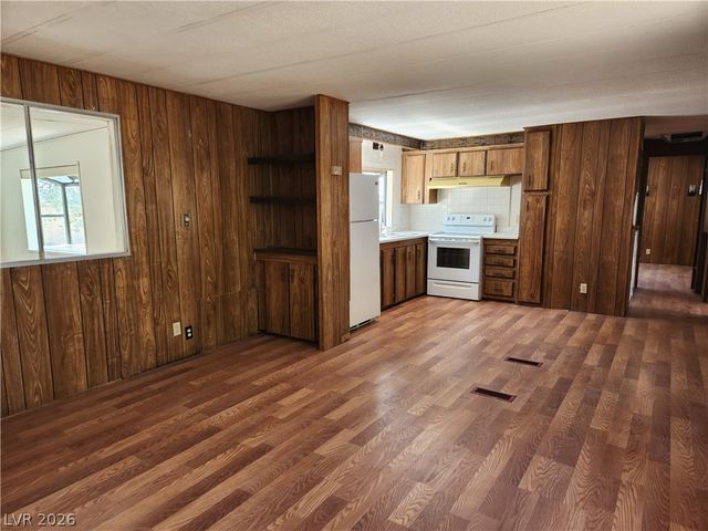 1111 West Hardy Lane, Pahrump, NV 89048