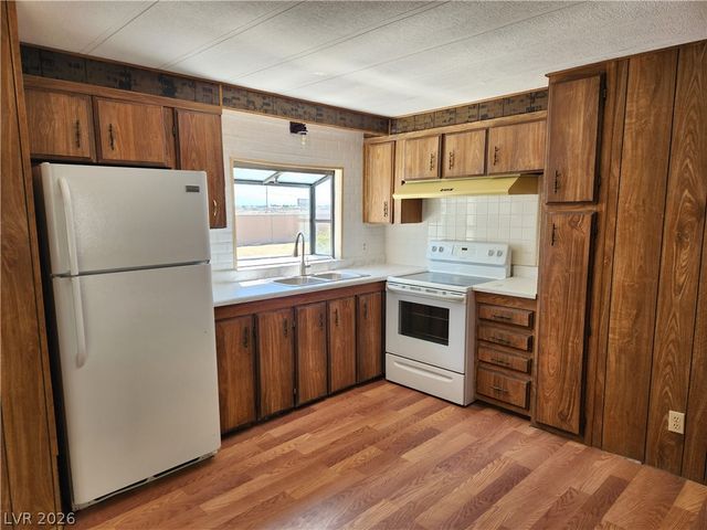 1111 West Hardy Lane, Pahrump, NV 89048