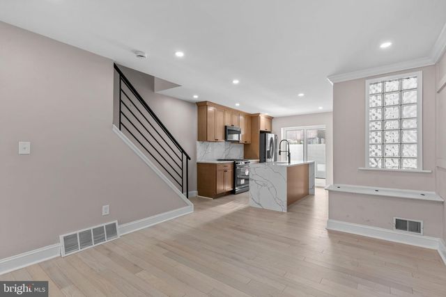 925 S 18TH ST, Philadelphia, PA 19146