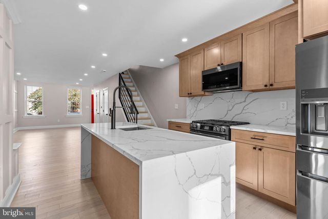 925 S 18TH ST, Philadelphia, PA 19146