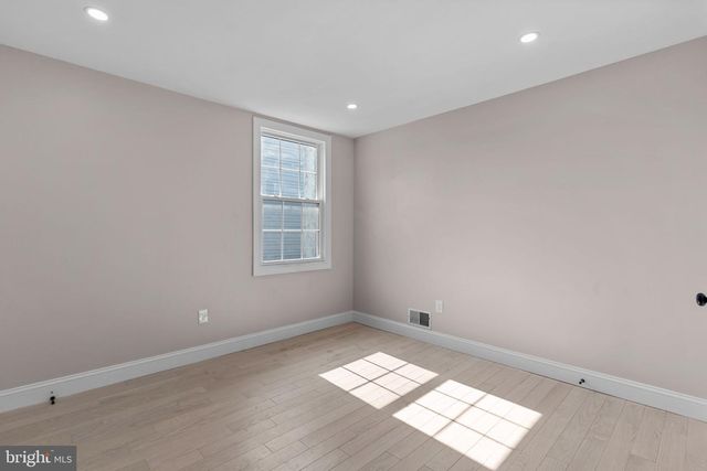 925 S 18TH ST, Philadelphia, PA 19146