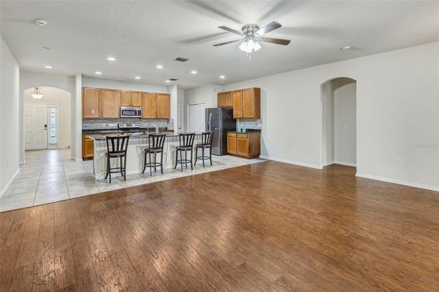 2206 VIA CORTONA STREET, Plant City, FL 33566