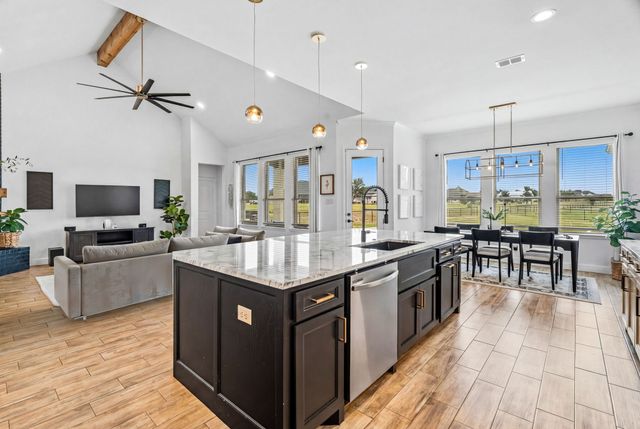 805 Wind River Pass, Azle, TX 76020