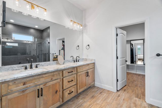 805 Wind River Pass, Azle, TX 76020