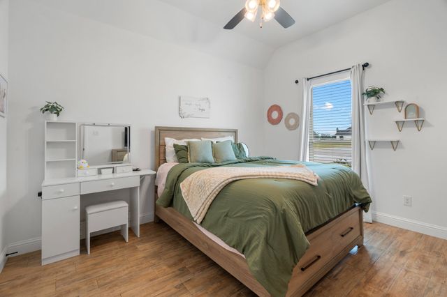 805 Wind River Pass, Azle, TX 76020