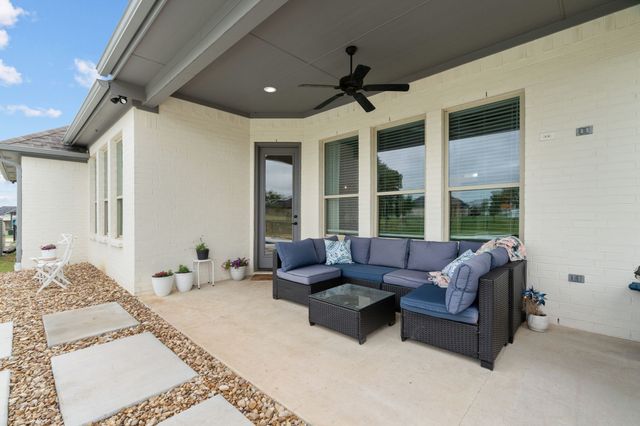 805 Wind River Pass, Azle, TX 76020