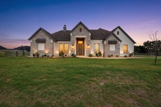 805 Wind River Pass, Azle, TX 76020