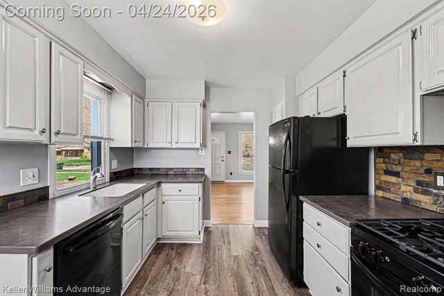 30227 Grandon Street, Livonia, MI 48150