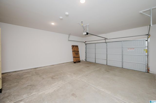9936 HUNTER PLACE, Warrior, AL 35180