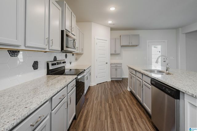 9936 HUNTER PLACE, Warrior, AL 35180