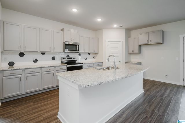 9936 HUNTER PLACE, Warrior, AL 35180