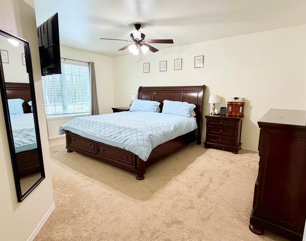 3820 PETER HAWK AVENUE, North Pole, AK 99705