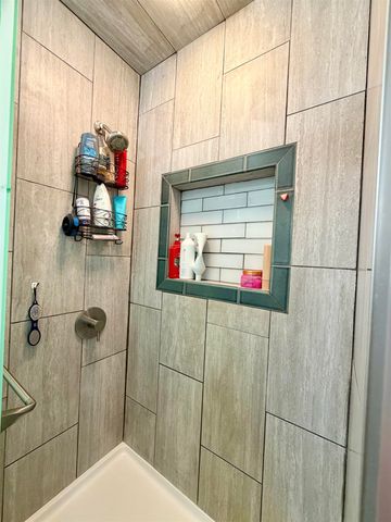 3820 PETER HAWK AVENUE, North Pole, AK 99705