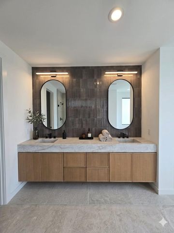 4125 Marina St, Houston, TX 77007