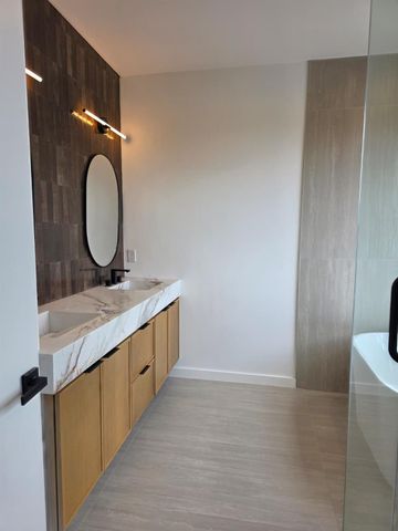 4125 Marina St, Houston, TX 77007