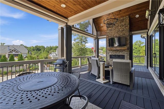 5812 Lula Bridge Lane, Braselton, GA 30517