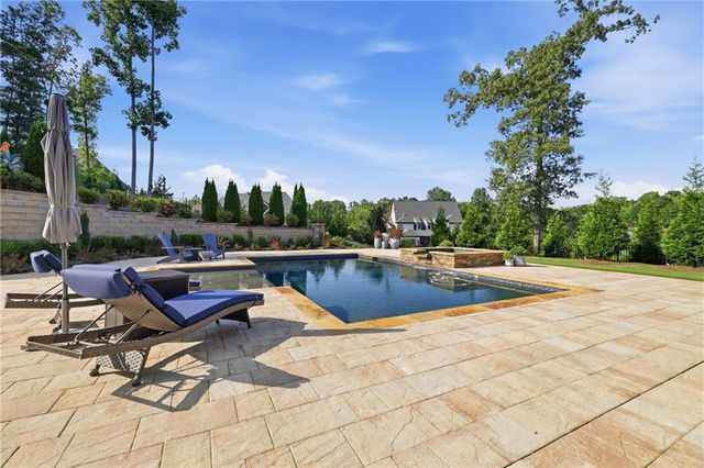 5812 Lula Bridge Lane, Braselton, GA 30517