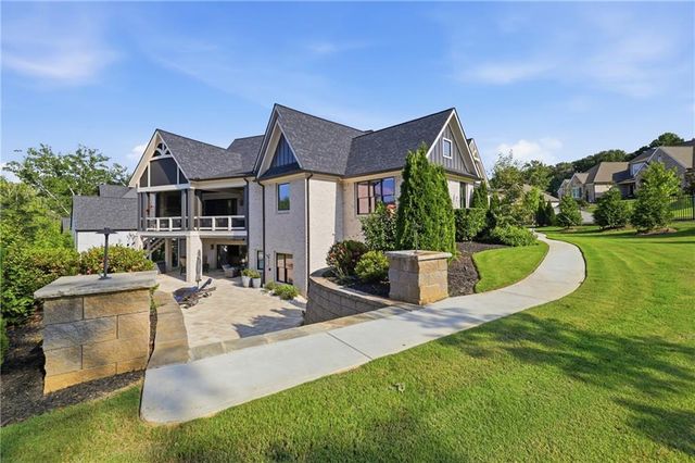 5812 Lula Bridge Lane, Braselton, GA 30517