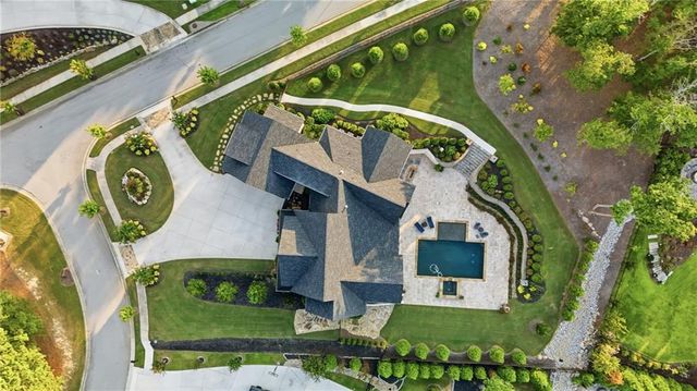 5812 Lula Bridge Lane, Braselton, GA 30517