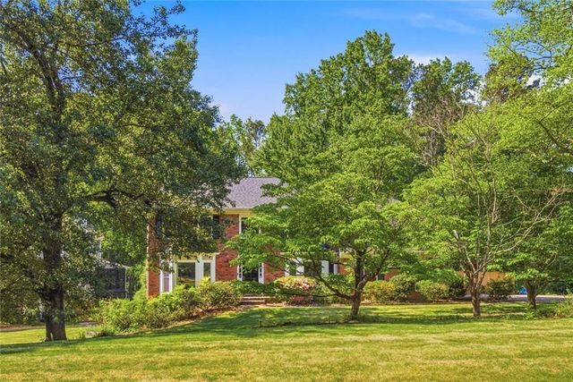 1995 Trotters Ridge Way, Roswell, GA 30075
