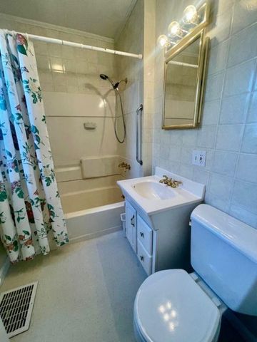 630 4Th Avenue, Berlin, NH 03570