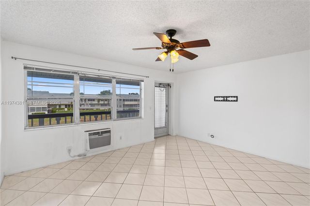 237 Camden J 237 237, West Palm Beach, FL 33417