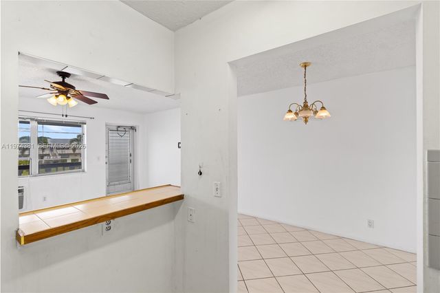 237 Camden J 237 237, West Palm Beach, FL 33417