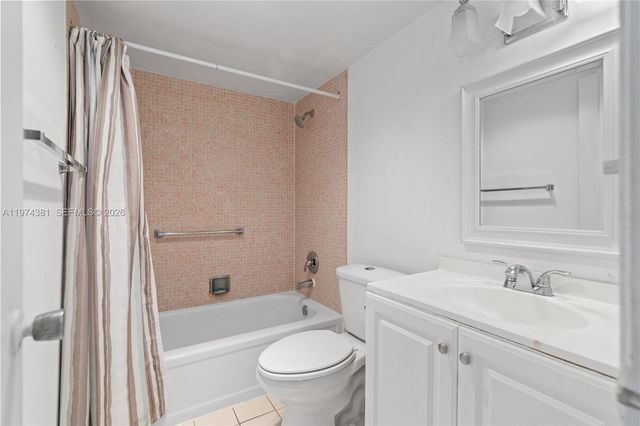 237 Camden J 237 237, West Palm Beach, FL 33417