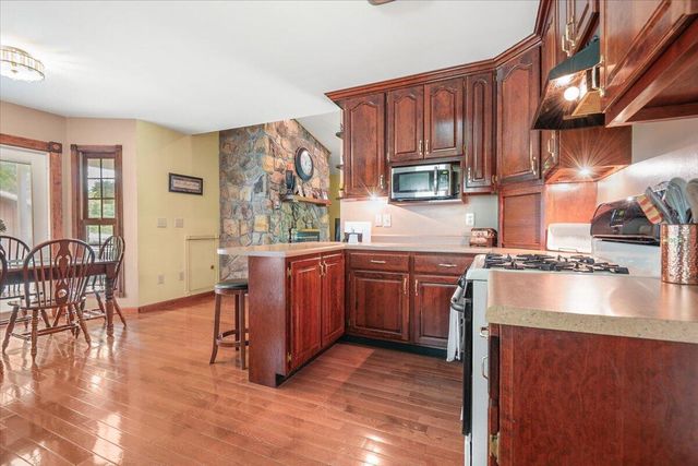 272 Locust Grove Cemetery Road, London, KY 40744