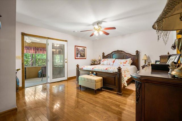 272 Locust Grove Cemetery Road, London, KY 40744