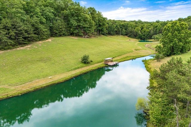 272 Locust Grove Cemetery Road, London, KY 40744