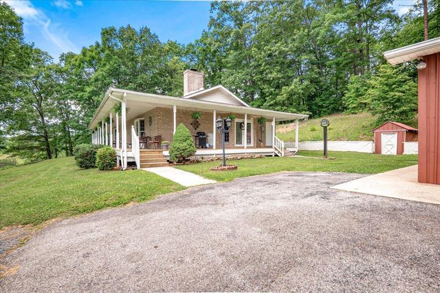 272 Locust Grove Cemetery Road, London, KY 40744