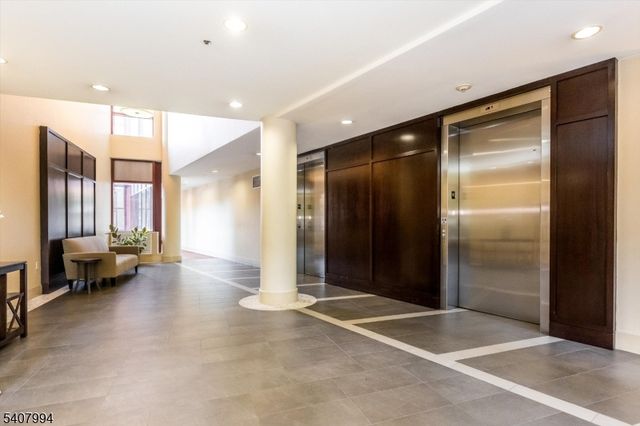 85 Park Ave 205, Glen Ridge Boro Twp., NJ 07028