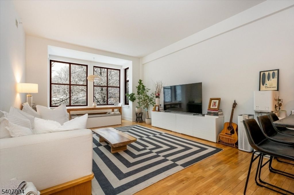 85 Park Ave 205, Glen Ridge Boro Twp., NJ 07028