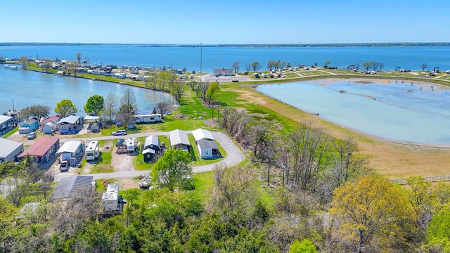 Lots 1 & 2 Pelican Isle, Kerens, TX 75144